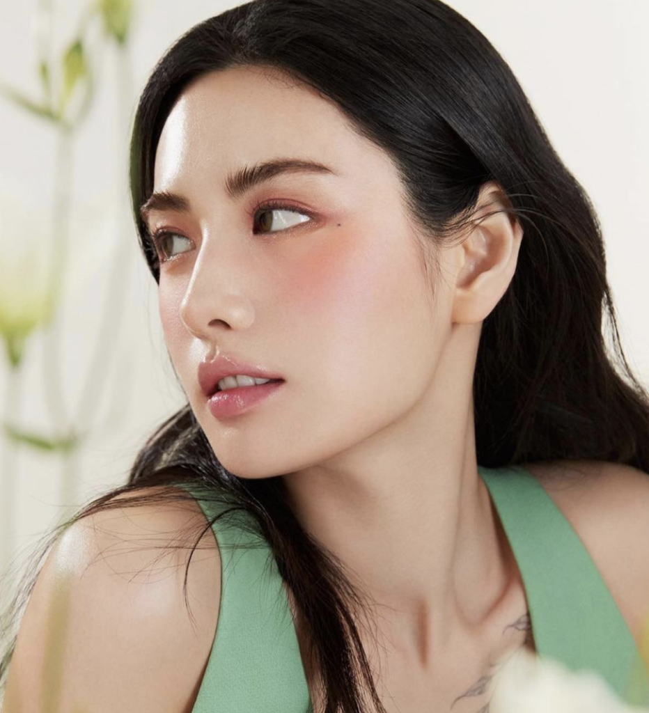 ทรงจมูกนานะ