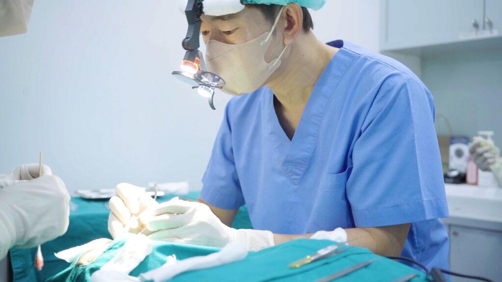 แก้หนังตาตก ที่ไหนดี